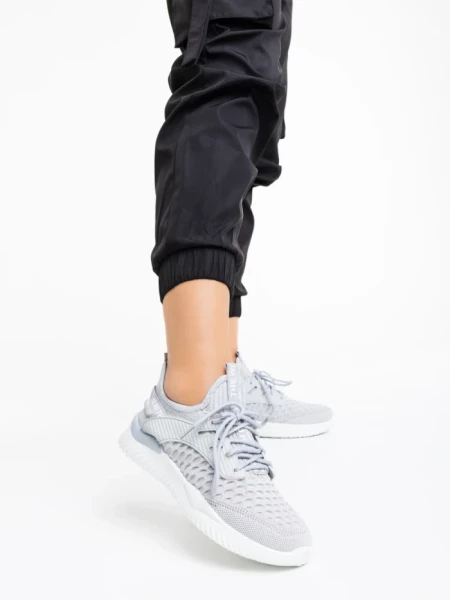 Дамски спортни обувки сиви от текстилен материал Louane