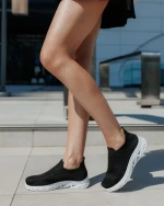 Дамски спортни обувки черни от текстилен материал Iazmin