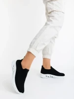 Дамски спортни обувки черни от текстилен материал Iazmin