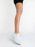 Дамски спортни обувки бели от текстилен материал Iazmin