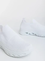 Дамски спортни обувки бели от текстилен материал Iazmin