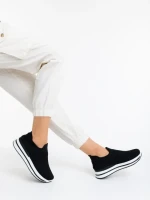 Дамски спортни обувки черни от текстилен материал Denisia