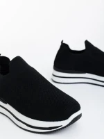 Дамски спортни обувки черни от текстилен материал Denisia