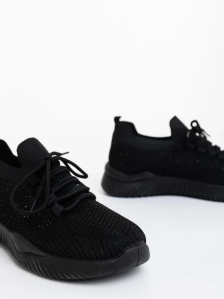 Дамски спортни обувки черни от текстилен материал Kallie