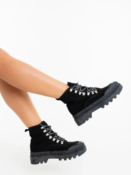 Дамски спортни обувки  черни от текстилен материал Jenima