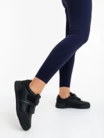 Дамски спортни обувки черни от екологична кожа Evire