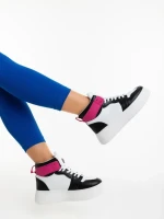 Дамски спортни обувки черни от екологична кожа Acilia