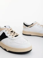 Дамски спортни обувки бели от екологична кожа Petty