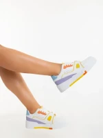 Дамски спортни обувки жълти от екологична кожа Lowery