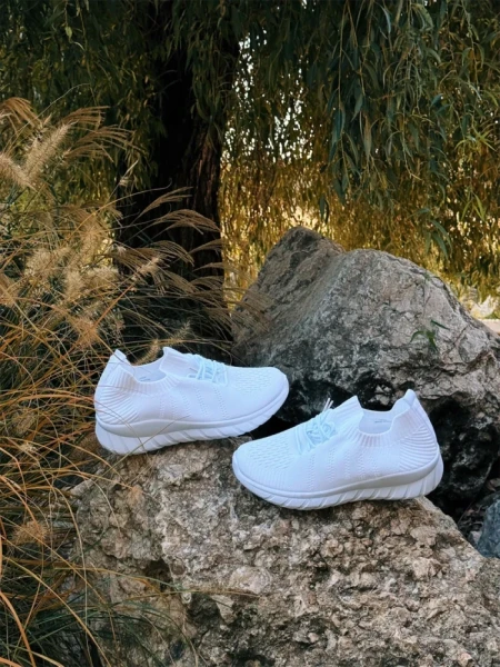 Мъжки спортни обувки бели от текстилен материал Andreo