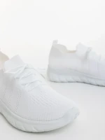 Мъжки спортни обувки бели от текстилен материал Andreo