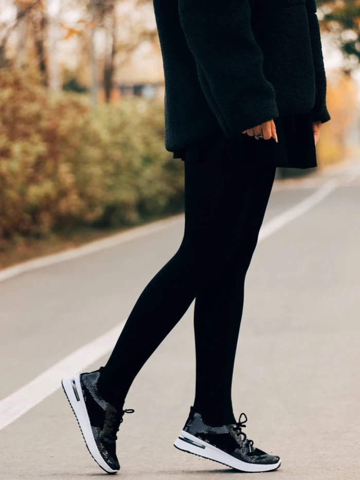 Дамски спортни обувки черни от текстилен материал Kurika