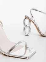 Дамски сандали сребристи от лачена екологична кожа Valeta