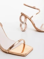 Дамски сандали цвят шампанско от лачена екологична кожа Valeta