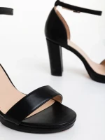 Дамски сандали черни от екологична кожа Flavina