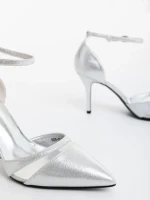 Дамски обувки с ток сребристи от текстилен материал Armara