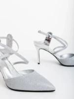 Дамски сандали с ток сребристи от лачена екологична кожа Oliara