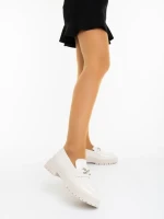 Дамски мокасини бежови от екологична лачена кожа Sardor