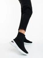 Дамски спортни обувки черни от текстилен материал Verlana