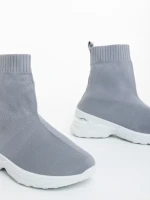 Дамски спортни обувки сиви от текстилен материал Verlana