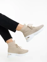 Дамски спортни обувки бежови от текстилен материал Mariposa