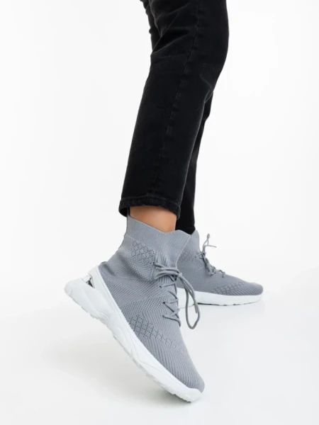Дамски спортни обувки сиви от текстилен материал Mariposa