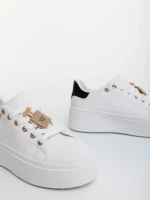 Дамски спортни обувки черни от екологична кожа Amazera