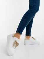 Дамски спортни обувки златисти от екологична кожа Zenara