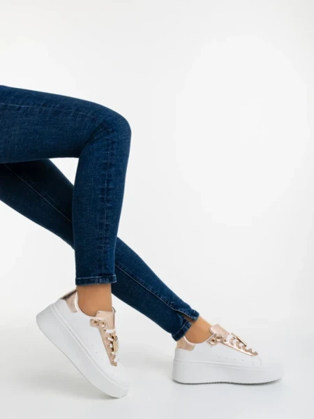 Дамски спортни обувки цвят шампанско от екологична кожа Amazera