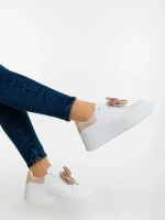 Дамски спортни обувки цвят шампанско от екологична кожа Zenara