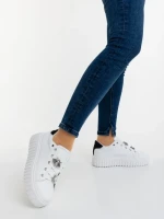 Дамски спортни обувки черни от екологична кожа Captara