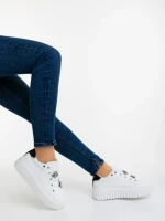 Дамски спортни обувки черни от екологична кожа Captara