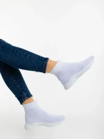 Дамски спортни обувки бели от текстилен материал Demaria