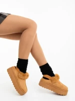 Дамски чехли цвят светъл камел от текстилен материал Temaria