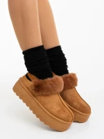 Дамски чехли цвят тъмен камел от текстилен материал Temaria