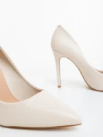 Дамски обувки с ток бежови от екологична кожа Nozura