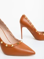 Дамски обувки с ток камел от екологична кожа Denzia
