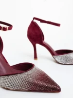 Дамски обувки с ток винено червени от текстилен материал Sozara