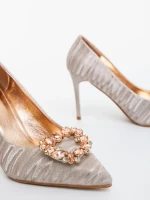 Дамски обувки с ток цвят шампанско от текстилен материал Severa