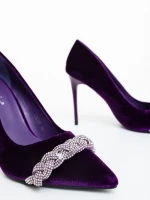 Дамски обувки с ток лилави от текстилен материал Floriana