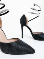 Дамски обувки с ток черни от текстилен материал Radica