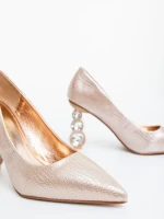 Дамски обувки с ток цвят шампанско от екологична кожа Ohara