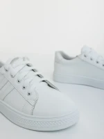 Дамски спортни обувки бели от екологична кожа Mivara