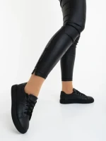 Дамски спортни обувки черни от екологична кожа Mivara