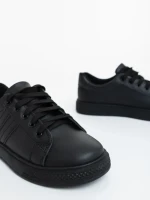 Дамски спортни обувки черни от екологична кожа Mivara