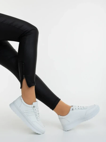 Дамски спортни обувки бели от екологична кожа Anzara