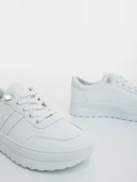 Дамски спортни обувки бели от екологична кожа Anzara