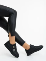 Дамски спортни обувки черни от екологична кожа Mikana