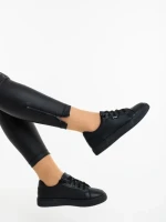 Дамски спортни обувки черни от екологична кожа Nimira