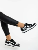 Дамски спортни обувки черно-бели от еколгична кожа Serenza